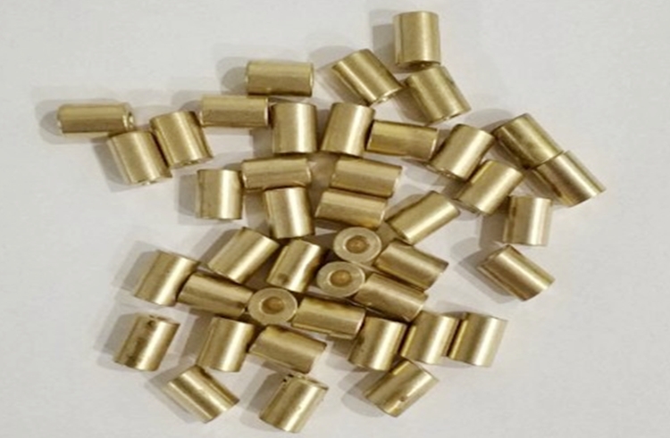 銅材鈍化液給黃銅配件鈍化防(fang)銹(xiu)24小時案例